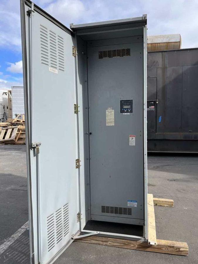 Used Eaton 800 Amp 450 Volt NEMA3R ATS Switch