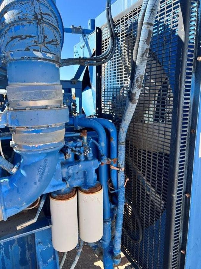 Used DETROIT MTU 16V2000 Diesel Engine Core for parts or rebuild