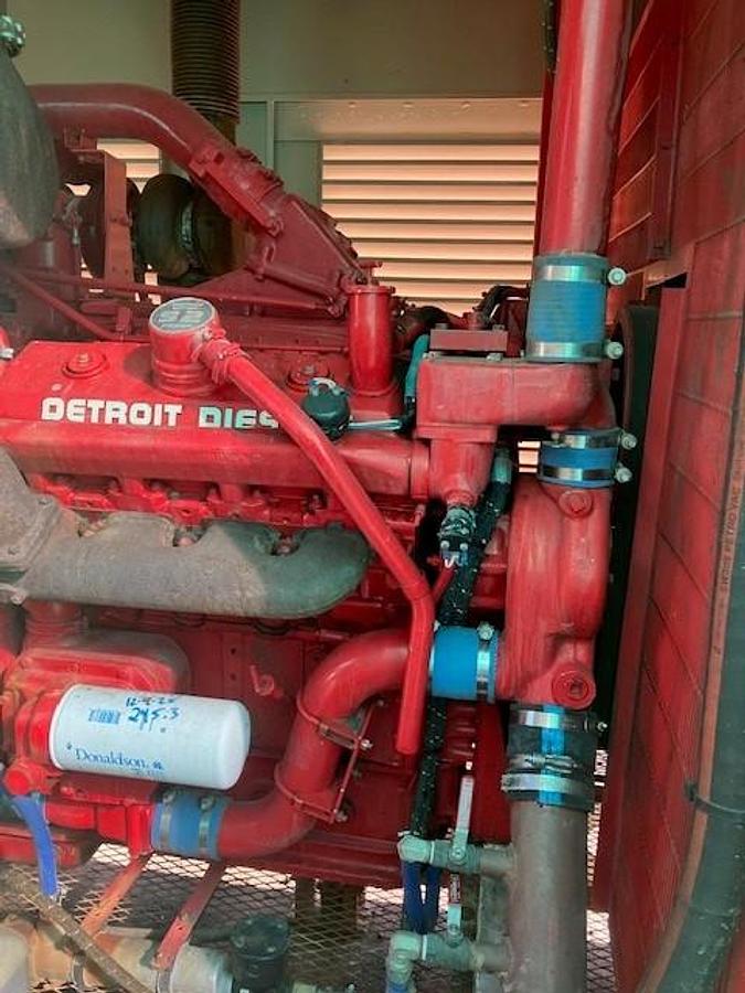 Used Detroit 700kW Generator