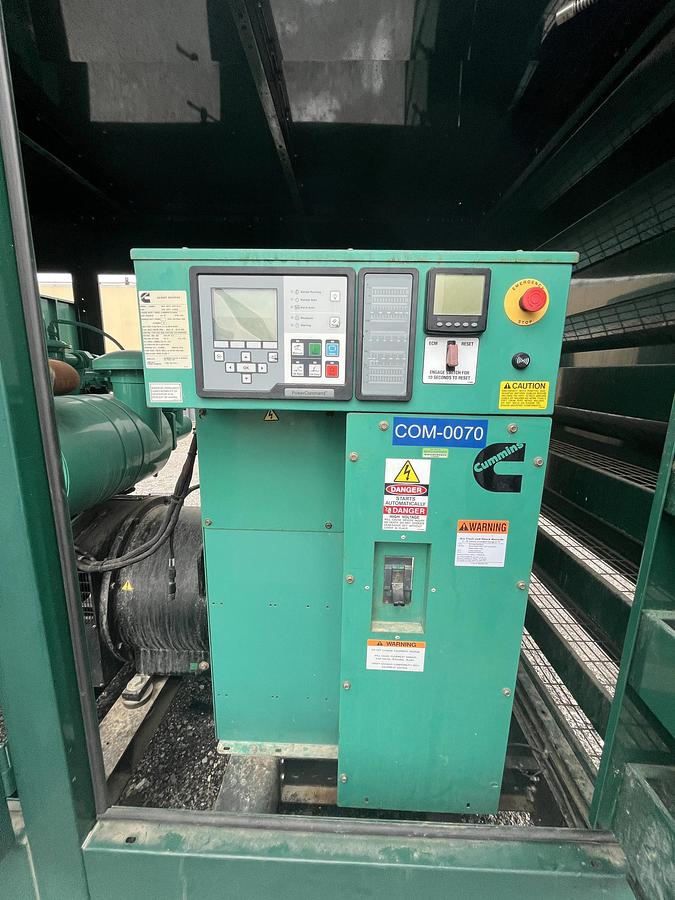 Used Natural Gas 250kW Cummins Generator