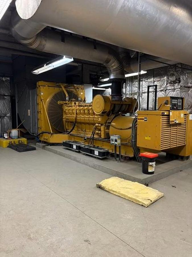 Used 1991 Caterpillar 1750kW