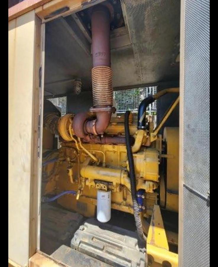 Used 400kW Caterpillar Generator