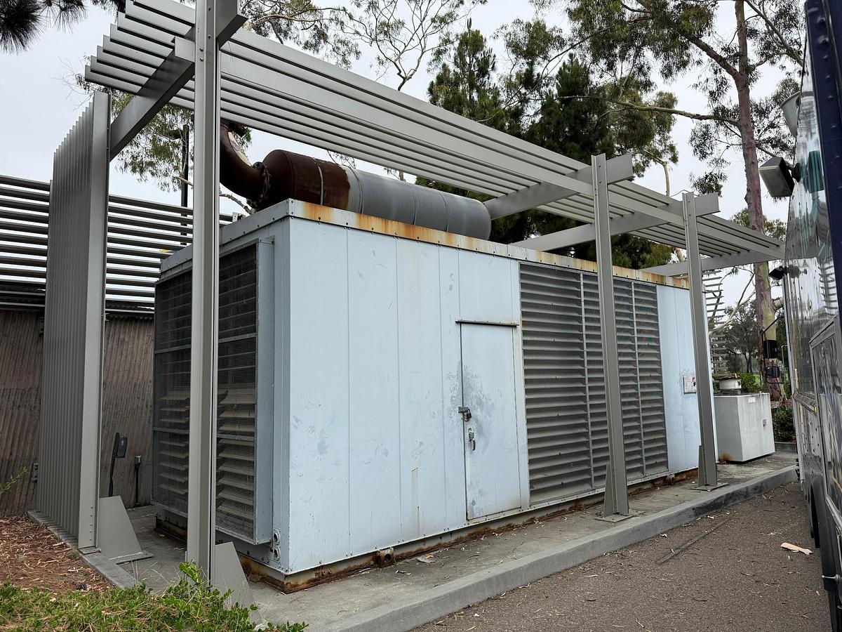Used Caterpillar 3512B Generator 1250kW