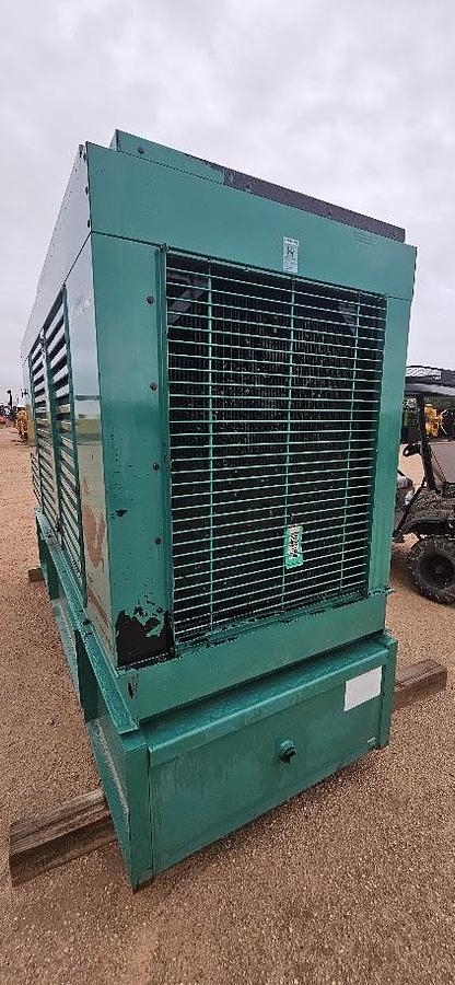 Used Cummins 300DFCB-2272 Generator 375KVA