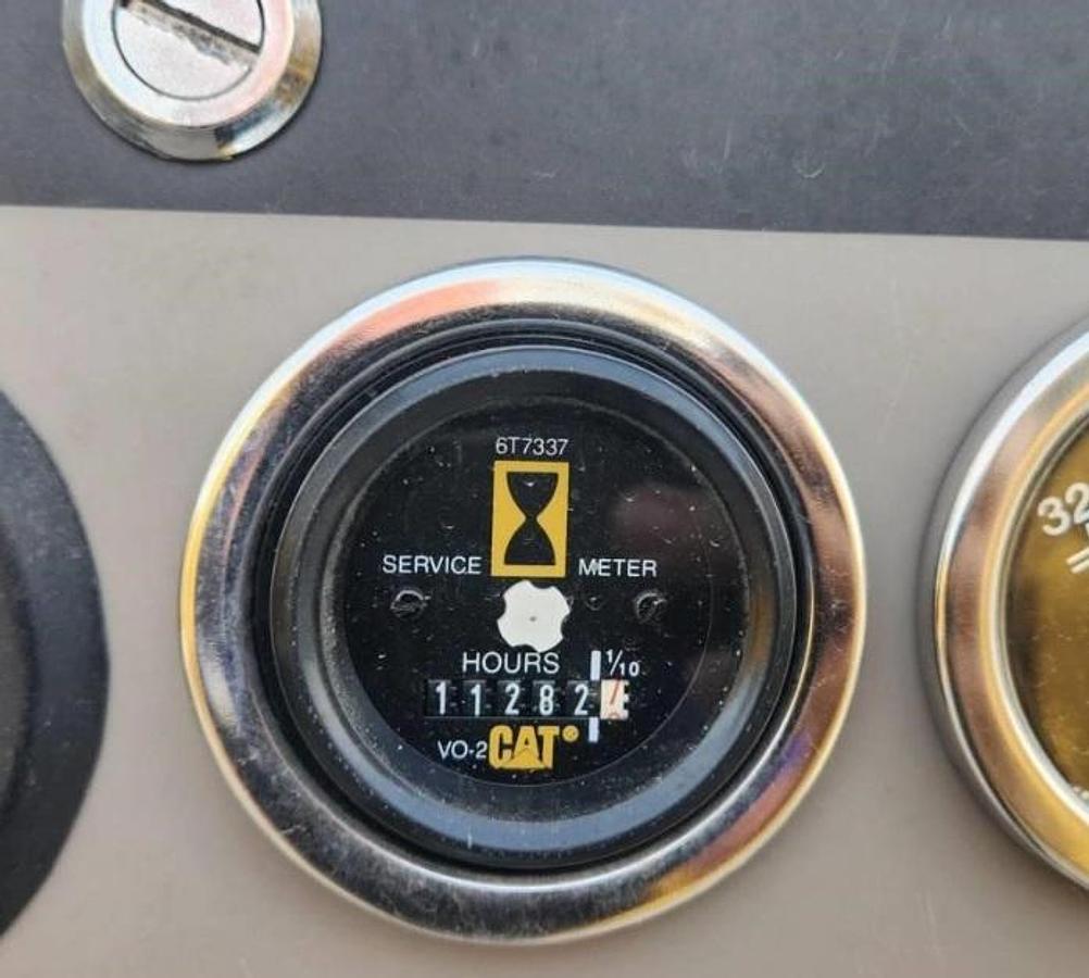 Used 1990 Caterpillar G3516 4160 volt good running high hour take outs