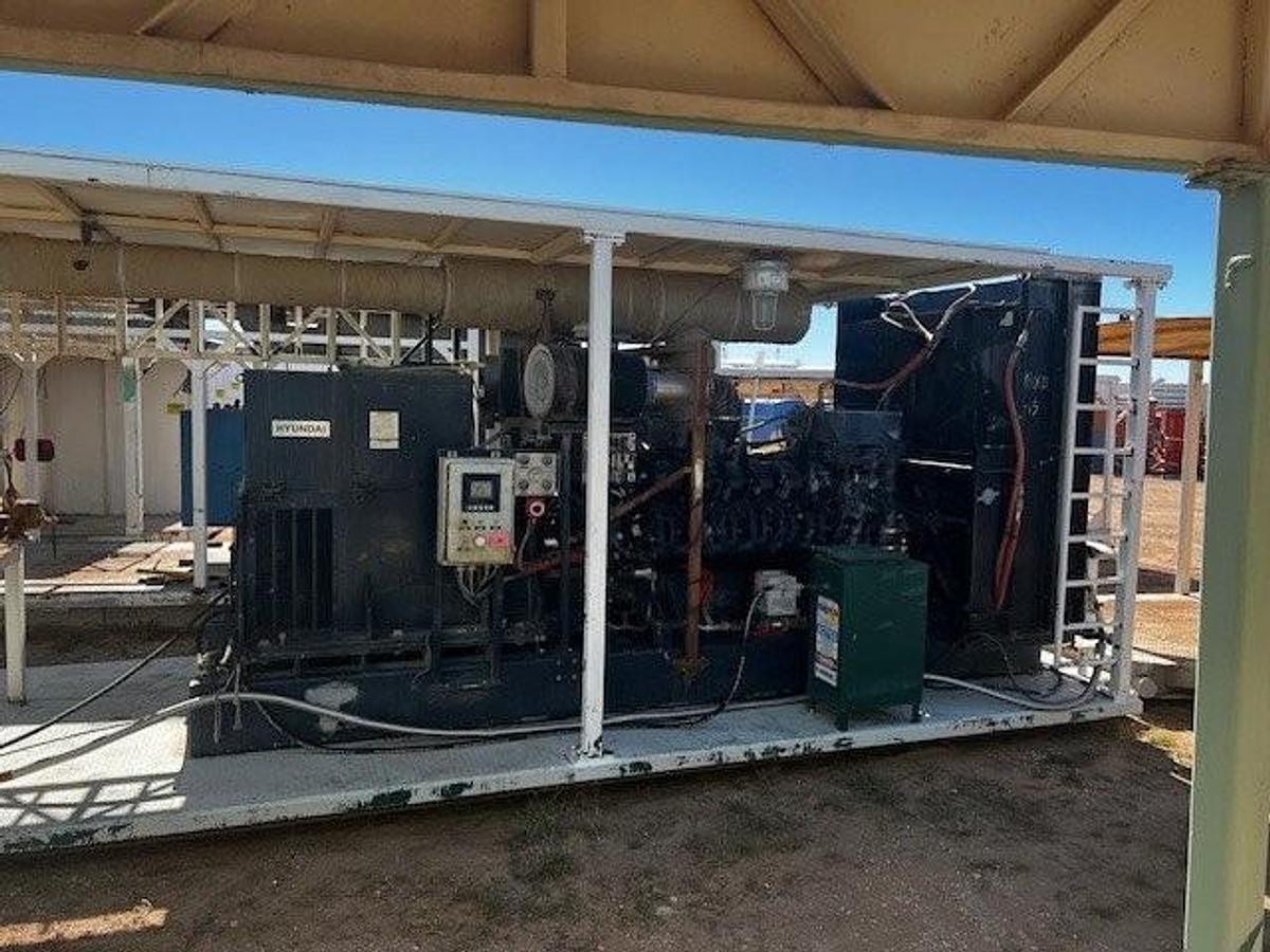 Used 1500KW MTU HYUNDAI HFC7632 Generator 