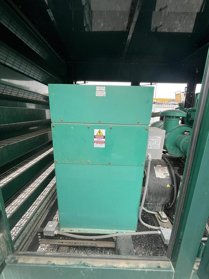 Used Natural Gas 250kW Cummins Generator
