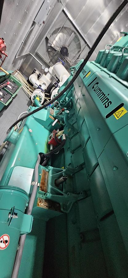 Used Cummins C2000N6CB 480V Gas Generator Set 65dBA at 23ft Enclosure