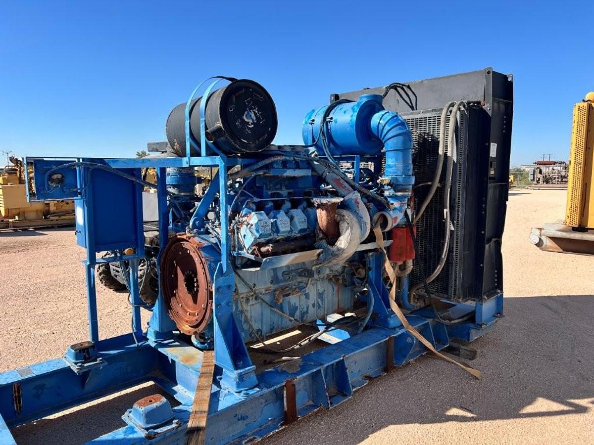 Used DETROIT MTU 16V2000 Diesel Good Rebuildable Core Engine