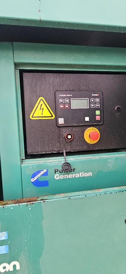 Used Cummins 300DFCB-2272 Generator 375KVA