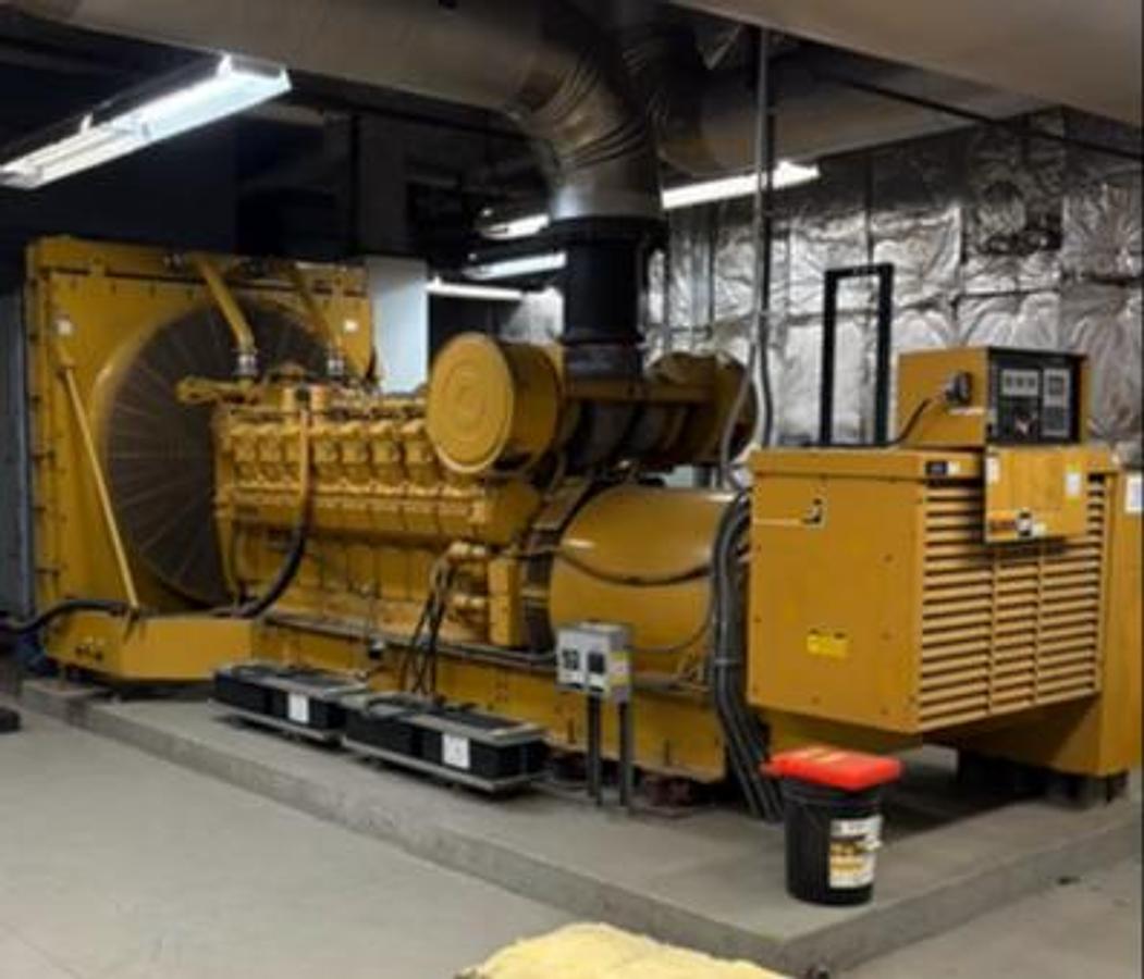 Used 1991 Caterpillar 1750kW Generator Low hours