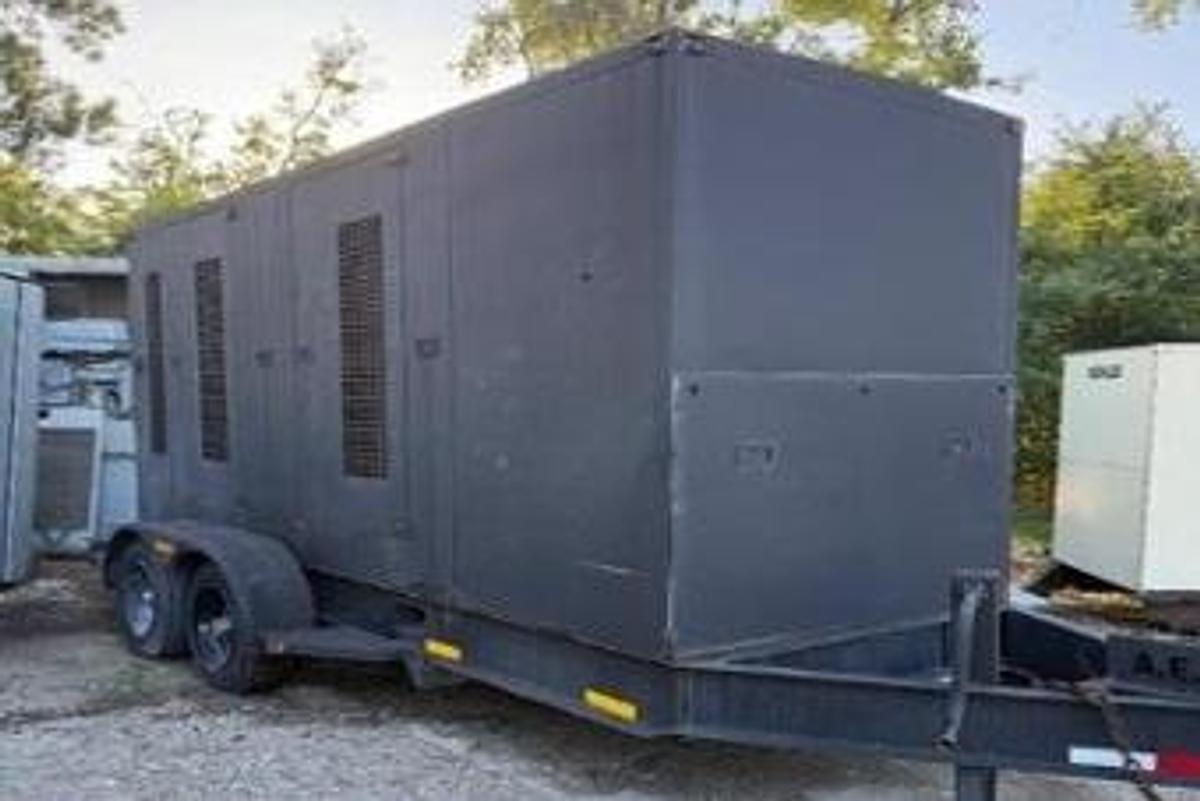 Used 2002 Caterpillar XQ350