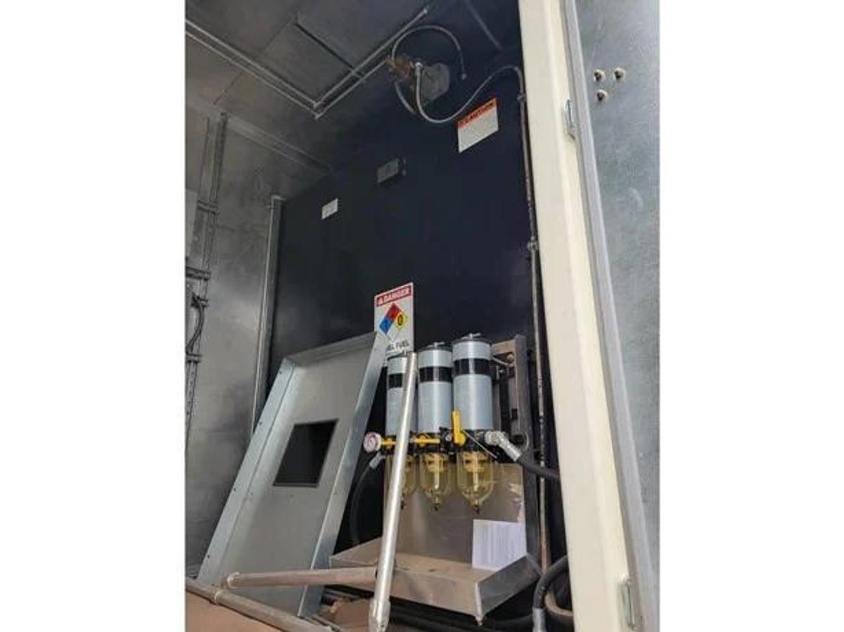 Used Caterpillar XQ1750 Generator Year: 2001