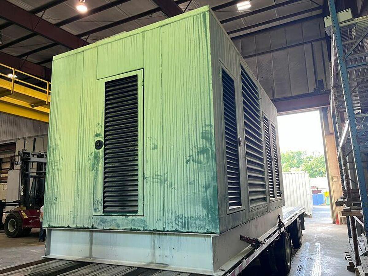 Used Natural Gas Generator Cummins 680kW GTA38G3