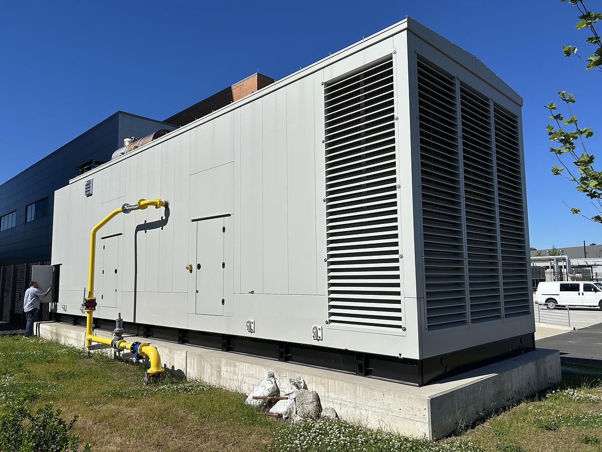 Used 2024 Caterpillar G3520