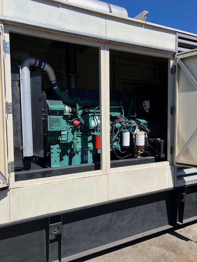 Used 2004 Baldor 400kW Generator--low hours