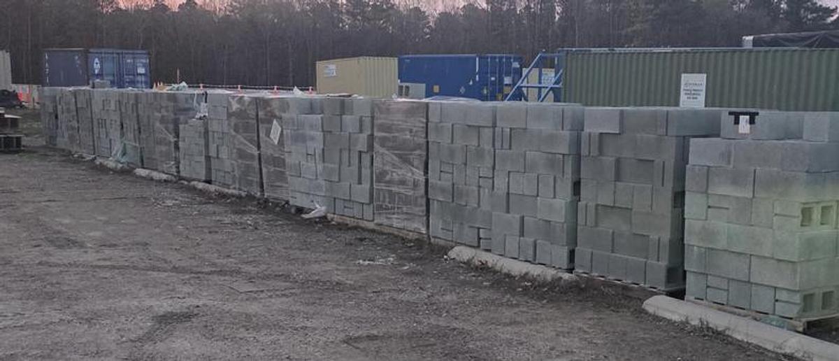 Used Lot of 2000 Concrete Blocks 8" X 6" X 16"