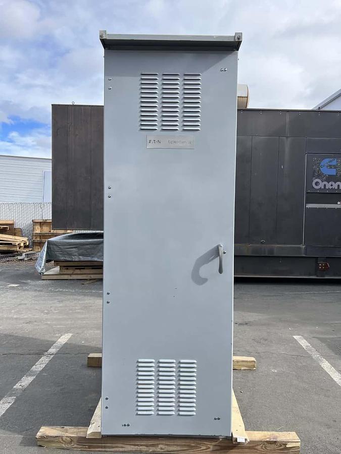 Used Eaton 800 Amp 450 Volt NEMA3R ATS Switch