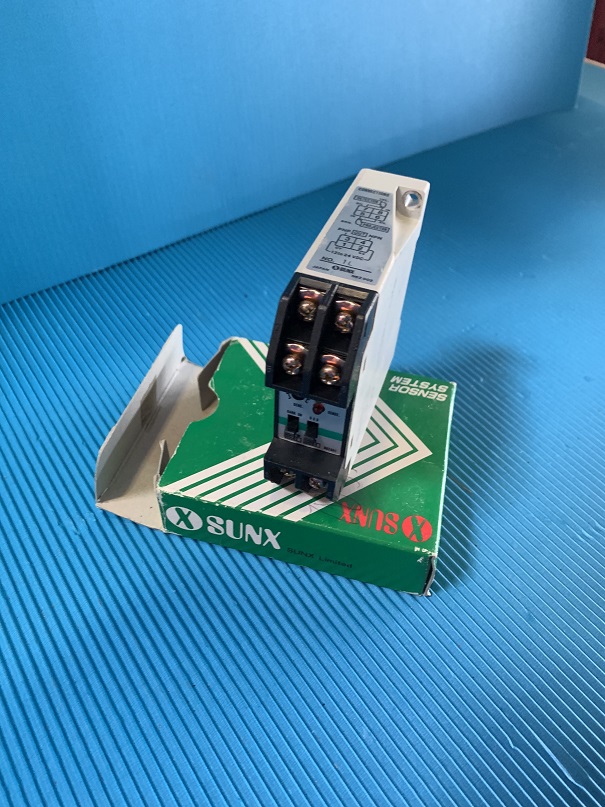 Used Sunx Photoelectric Controller SS2-A2