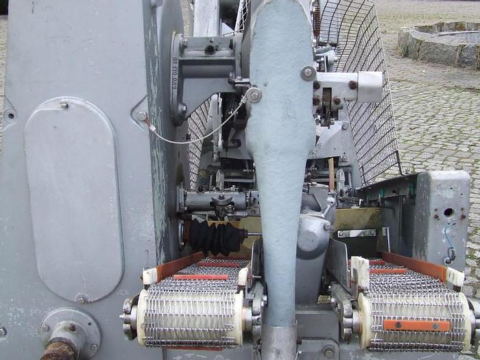 Used BAADER - Maszyna do filetowania, odgławiania i patroszenia ryb płaskich - Flądra itp.