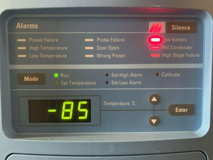 Used Thermo Scientific 5957 -86ºC Ultra Low Laboratory Freezer 23 Cu Ft 230V