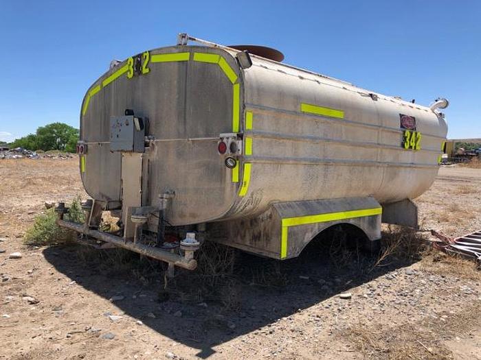 Used HB18249 water tank 15000 gallon for Komatsu 210 truck or Cat 777