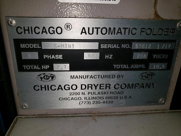 Used 2017 CHICAGO BLANKET FOLDER WITH STACKER