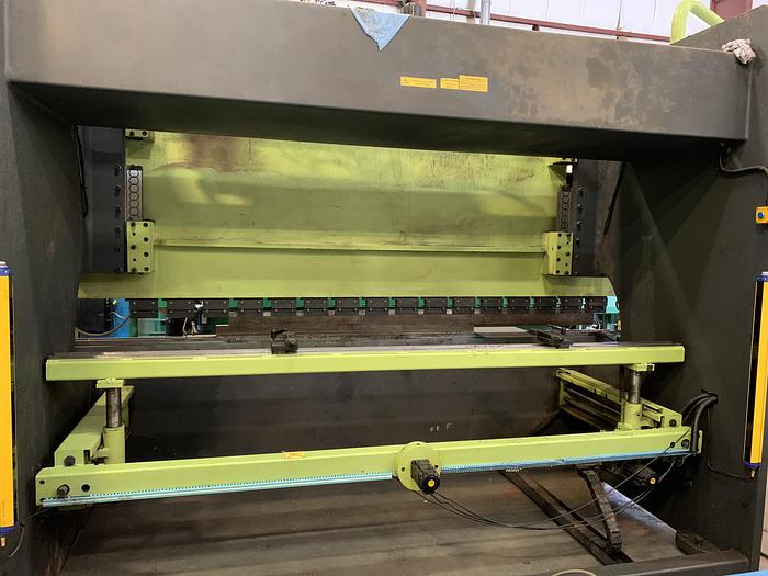 Used 2014 220 Ton Toskar CNC Hydraulic Press Brake