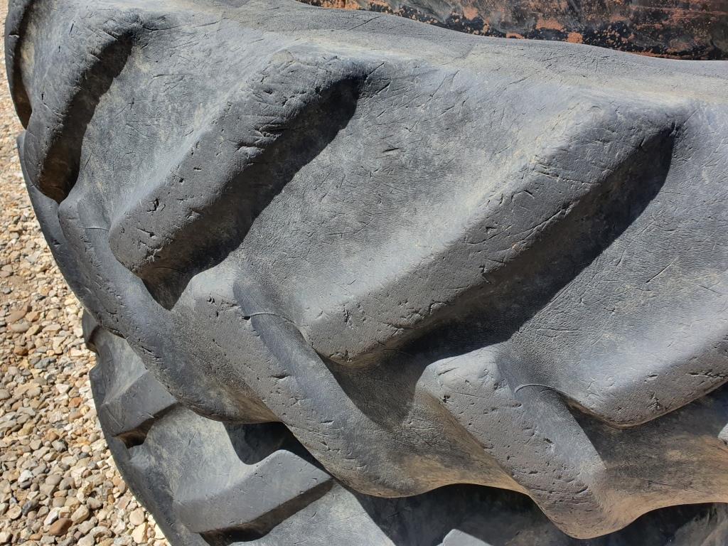 Used Stocks Dual Wheels and Tyres