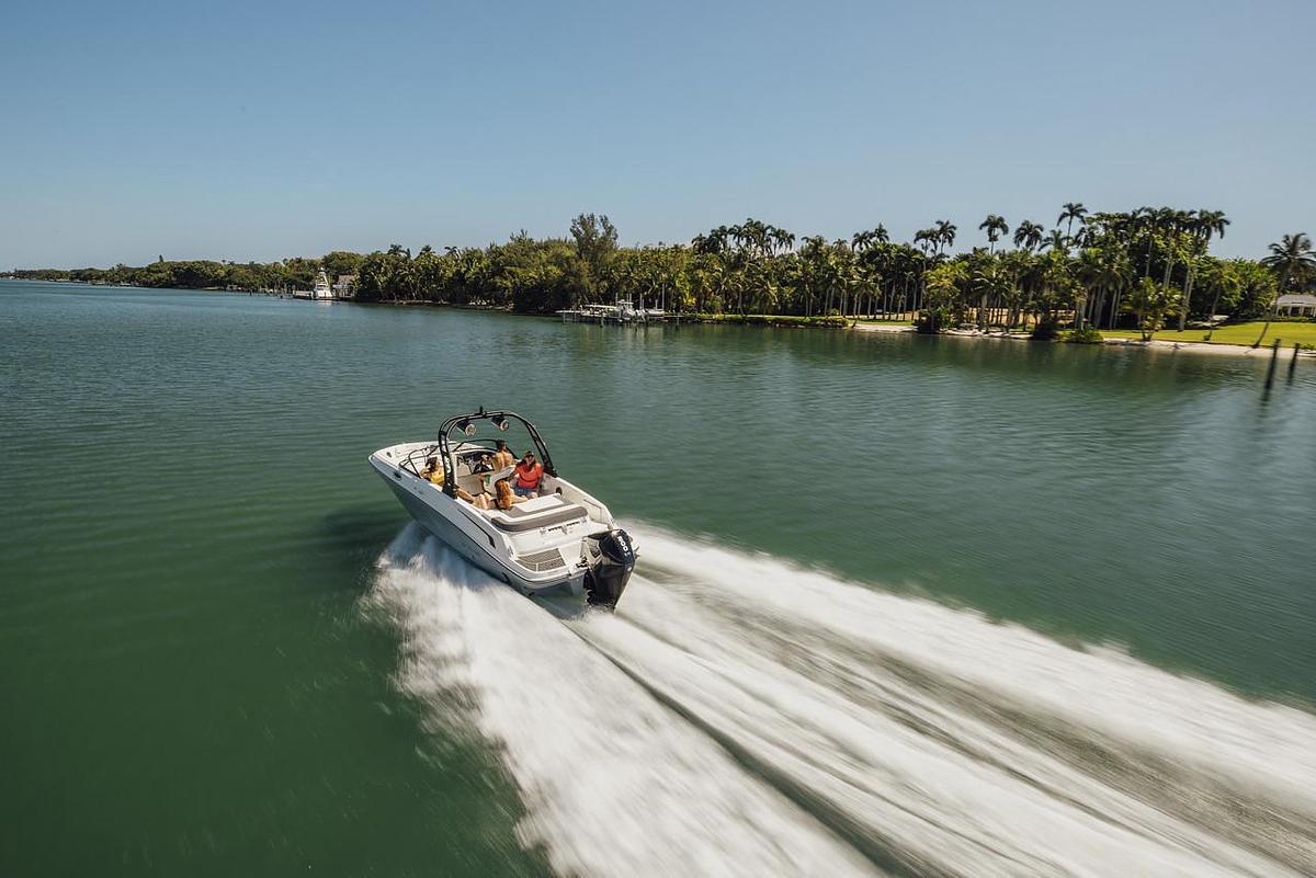 2026 Bayliner VR6 OB