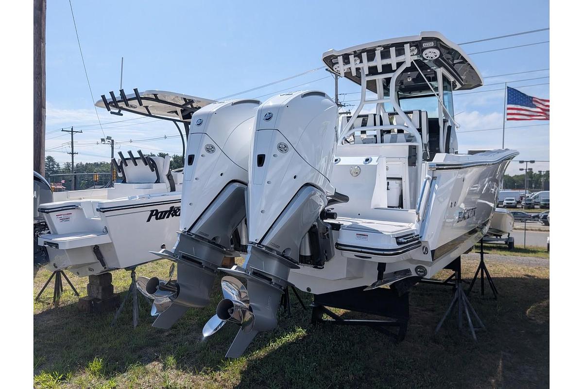 2024 Blackfin Boats 272 Center Console
