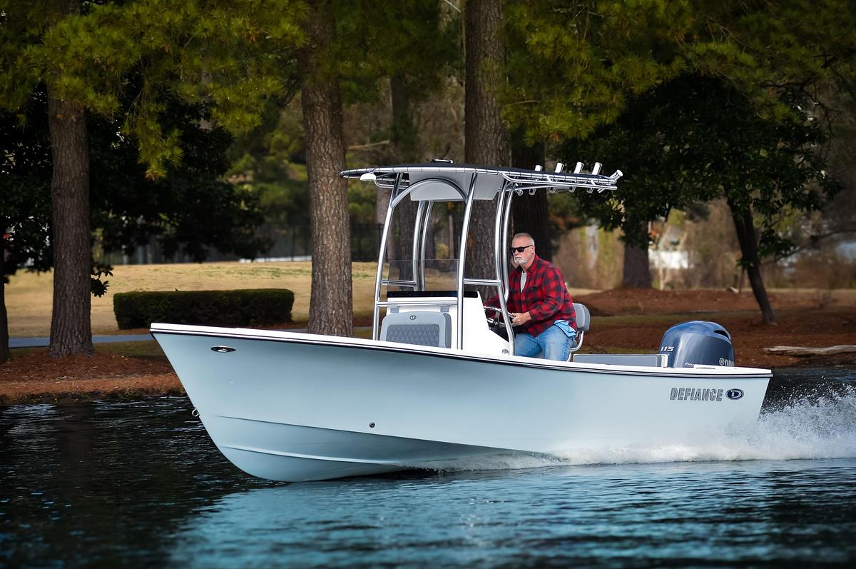 Used 2027 Defiance 190 Catalina