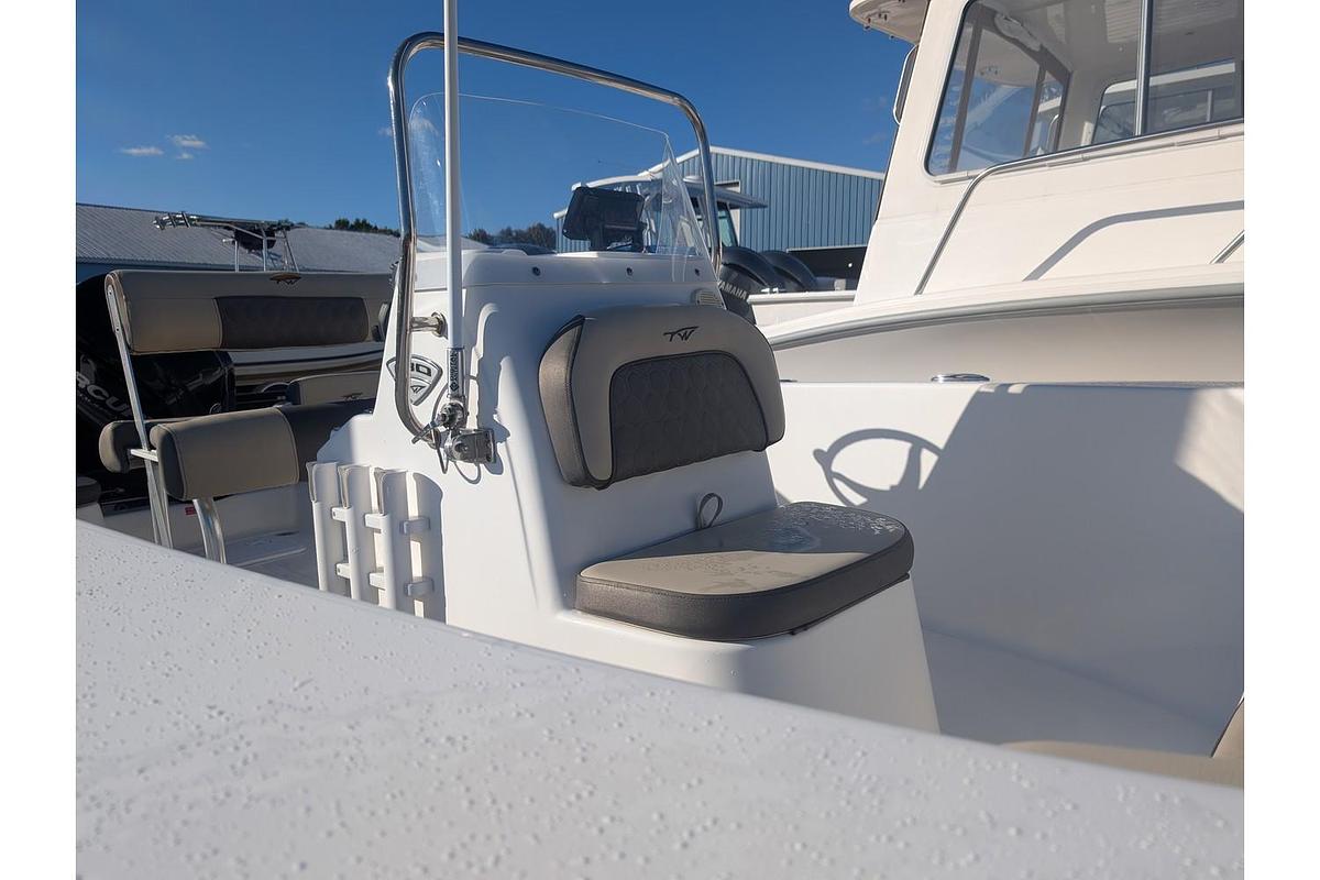 Used 2018 Tidewater Boats 180 Center Console
