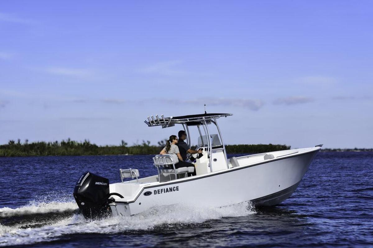 2027 Defiance 240 Catalina