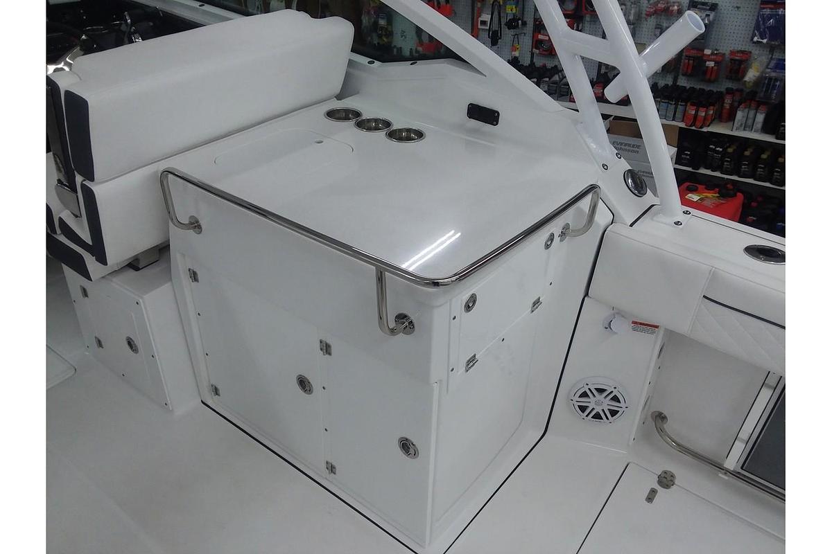 2024 Blackfin Boats 272 Dual Console