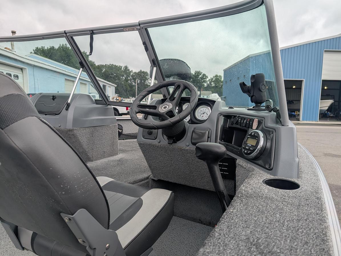 Used 2017 Lund 1850 Impact