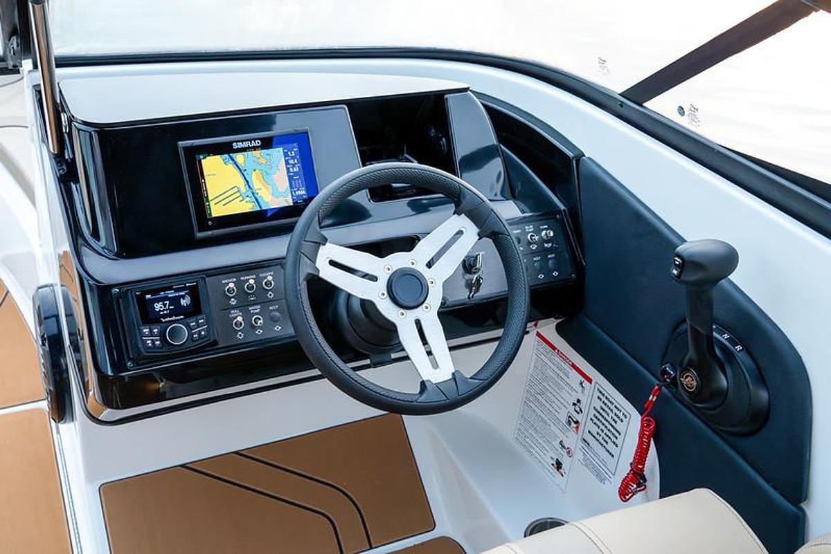 2027 Bayliner V20