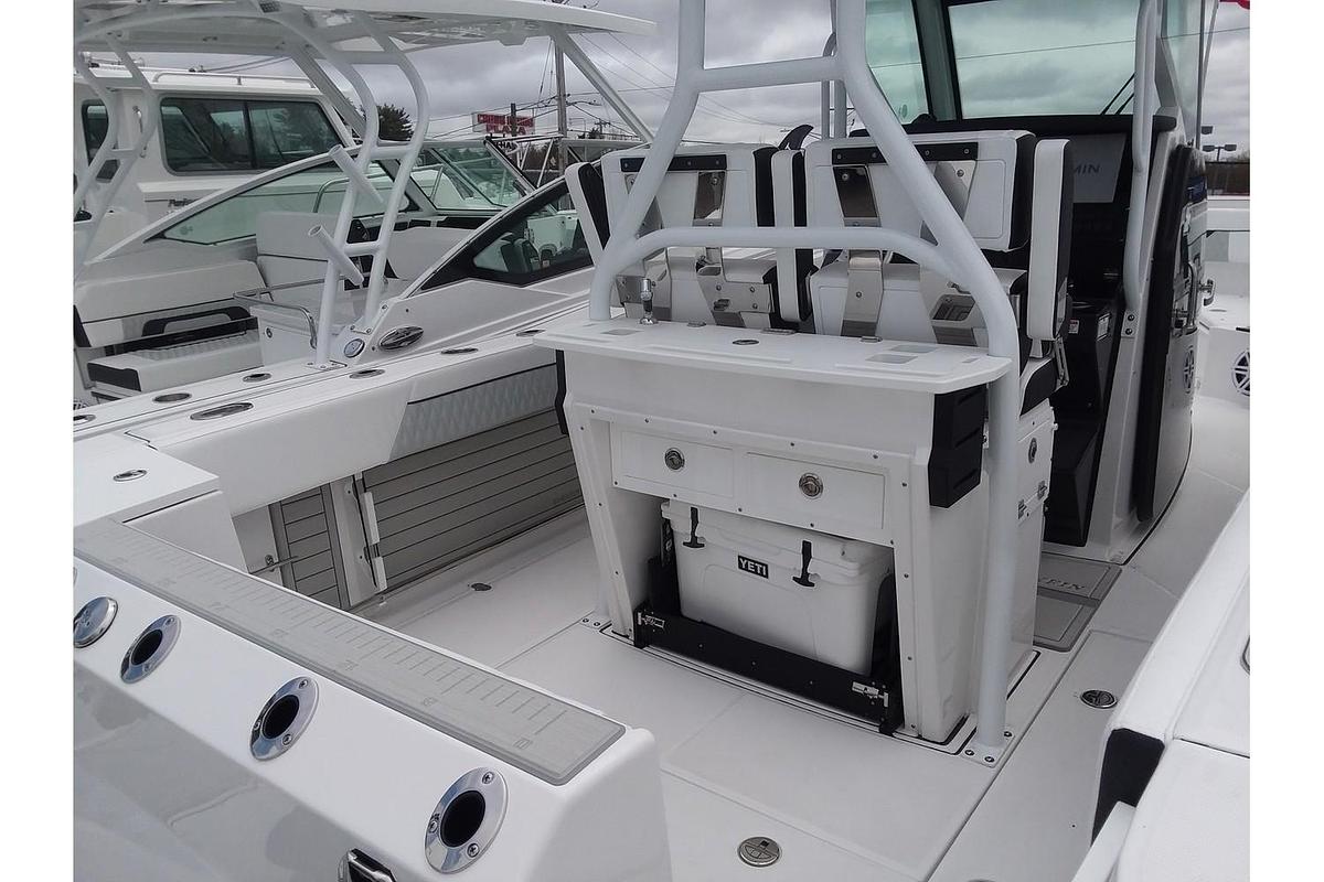 2024 Blackfin Boats 272 Center Console