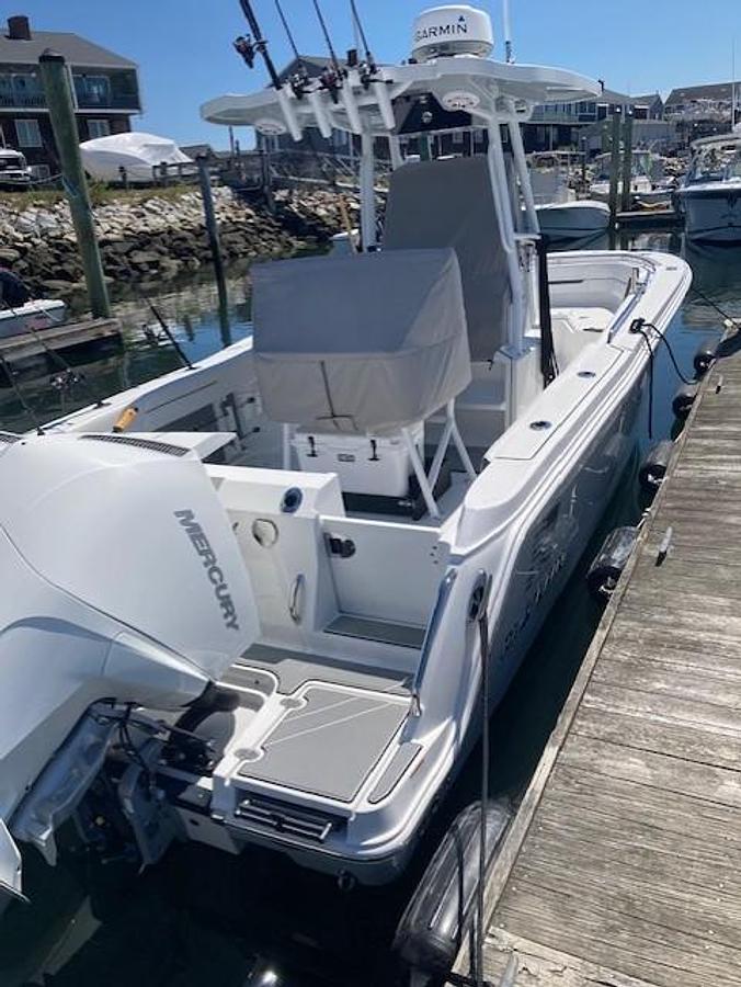Used 2021 Blackfin 252 cc