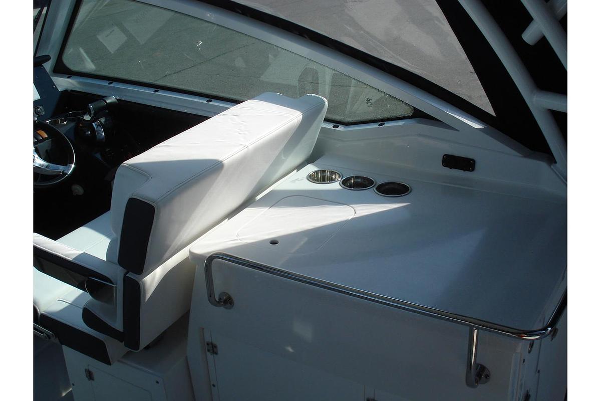 Used 2022 Blackfin Boats 272 DC