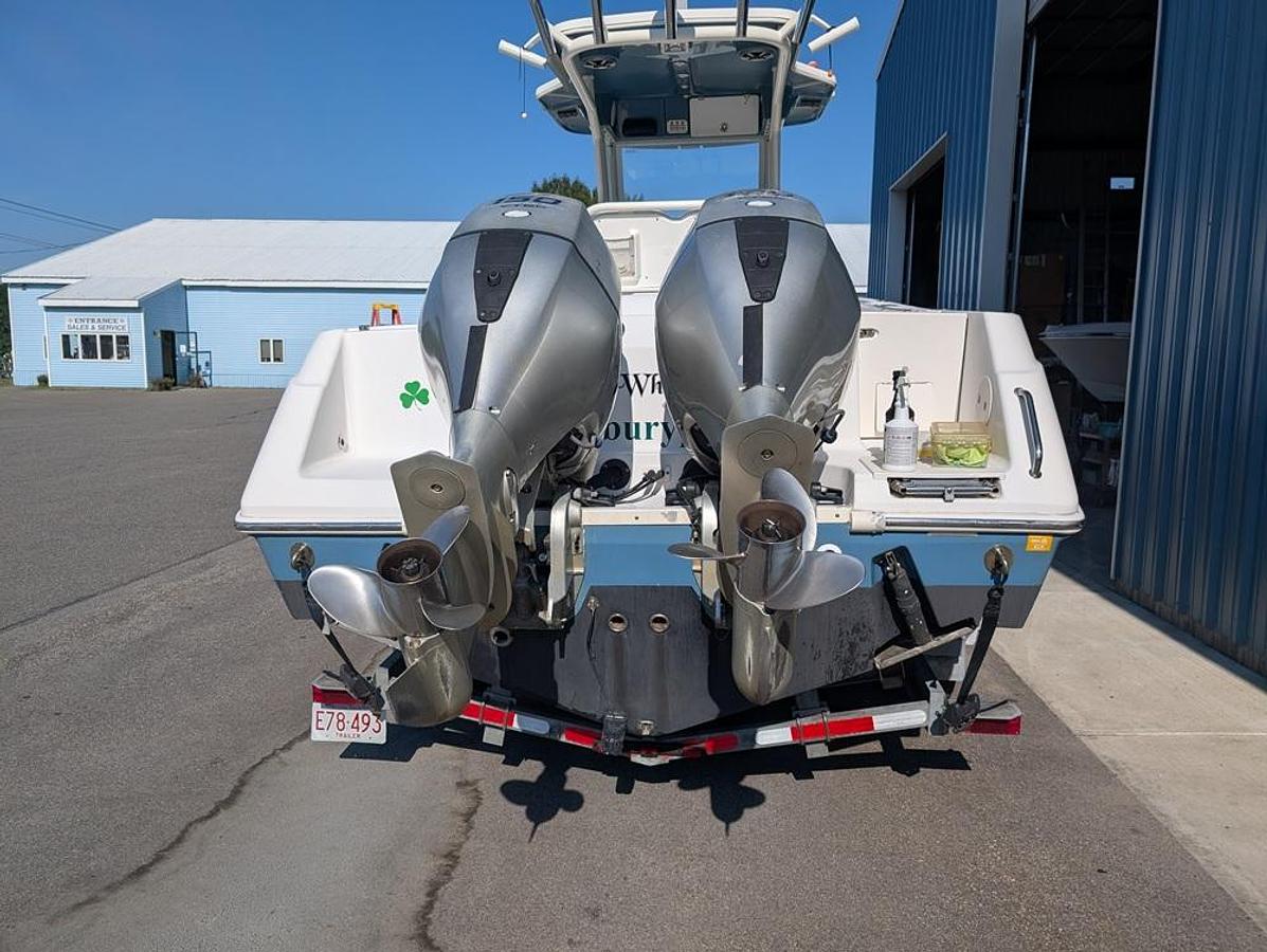 Used 2007 Everglades 240 Center Console
