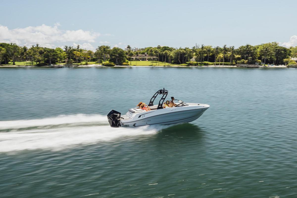 2026 Bayliner VR6 OB