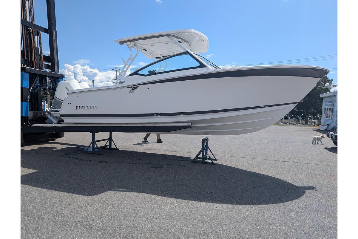 2024 Blackfin Boats 272 Dual Console