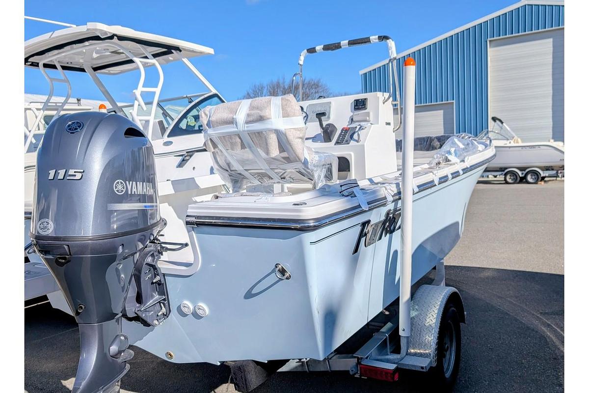 2025 Parker Offshore 18 Special Edition