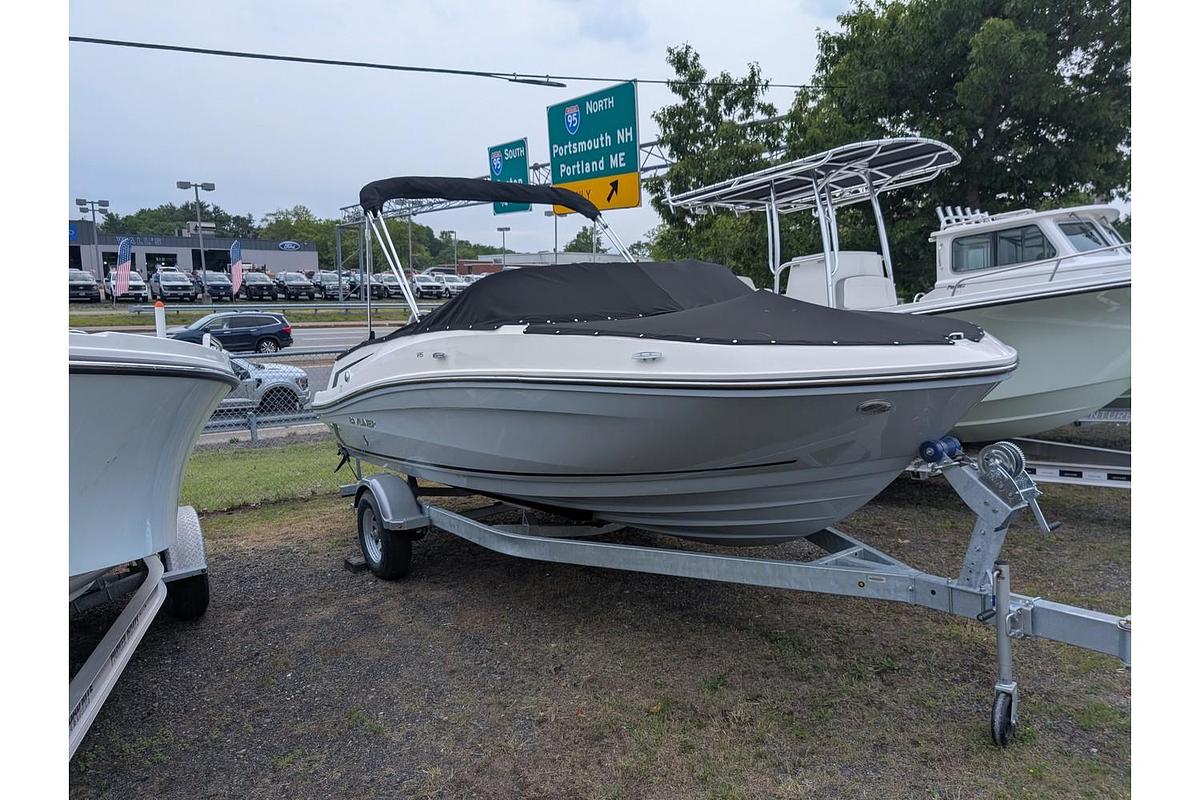 2025 Bayliner VR5 OB