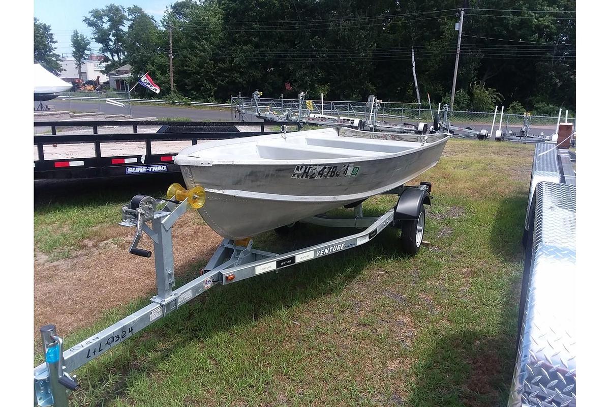 Used 2009 Starcraft SL-12