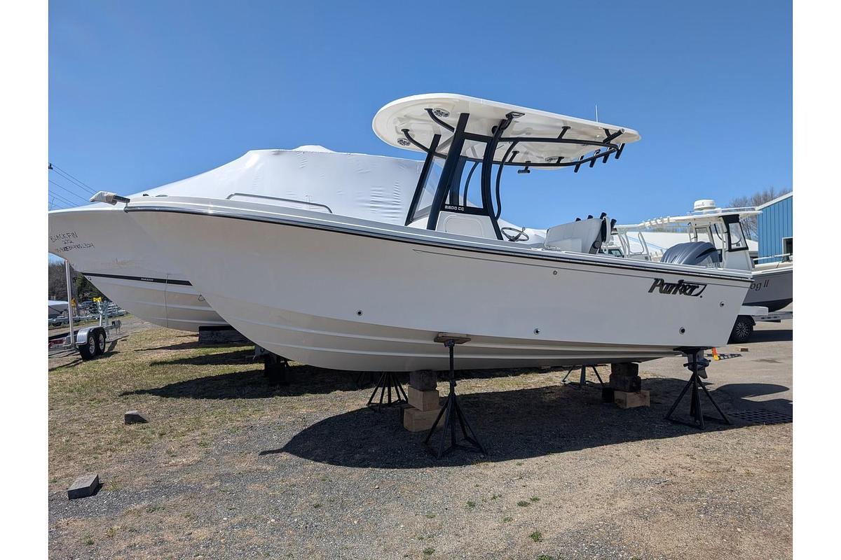 2025 Parker Offshore 2200 Center Console