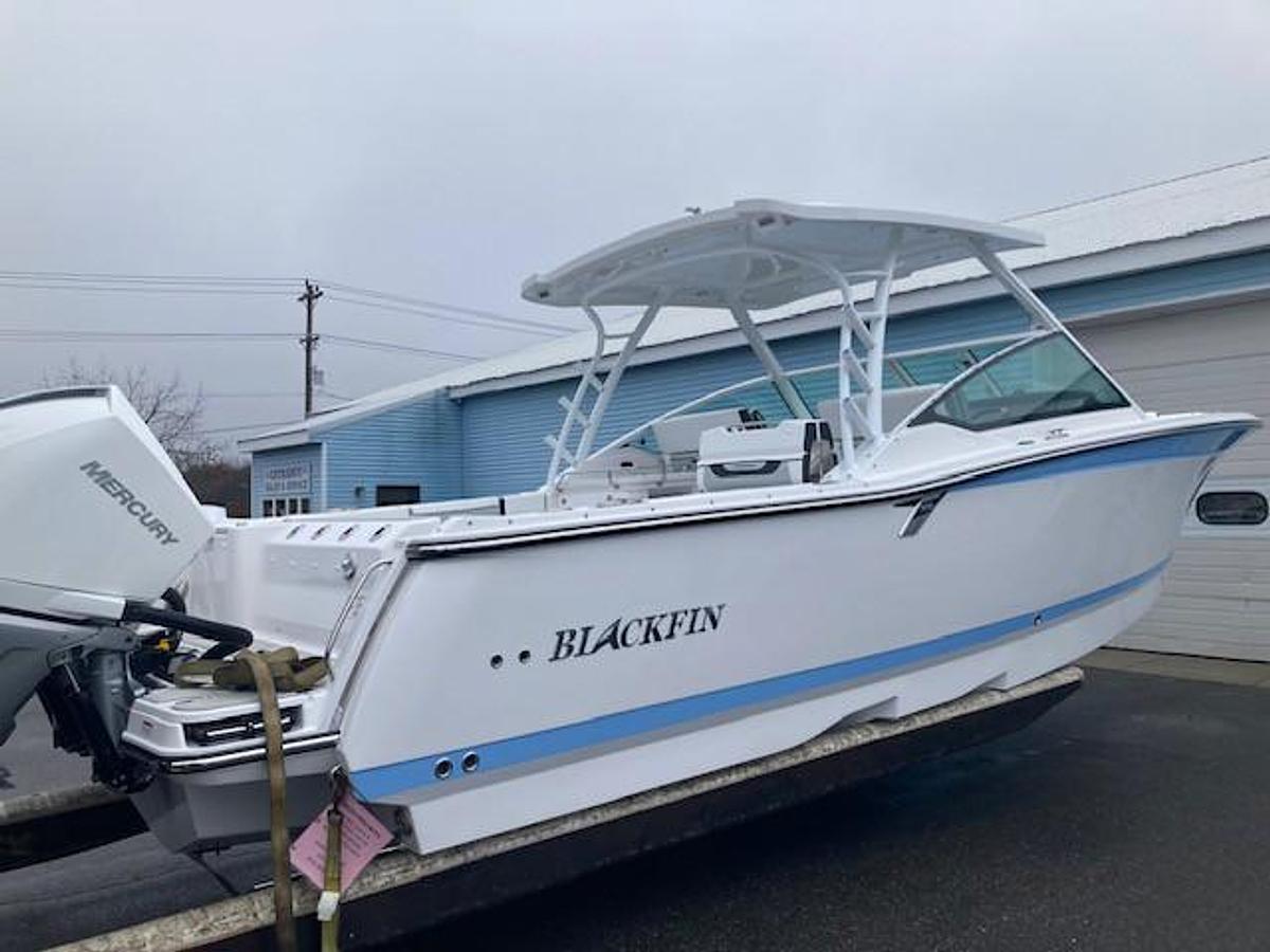 2024 Blackfin Boats 302 Dual Console