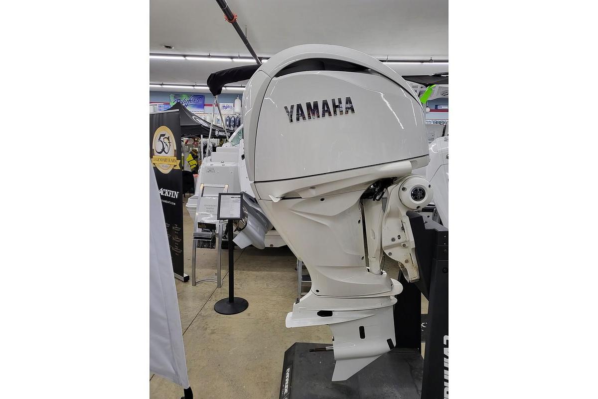 Used 2022 Yamaha F300XSB