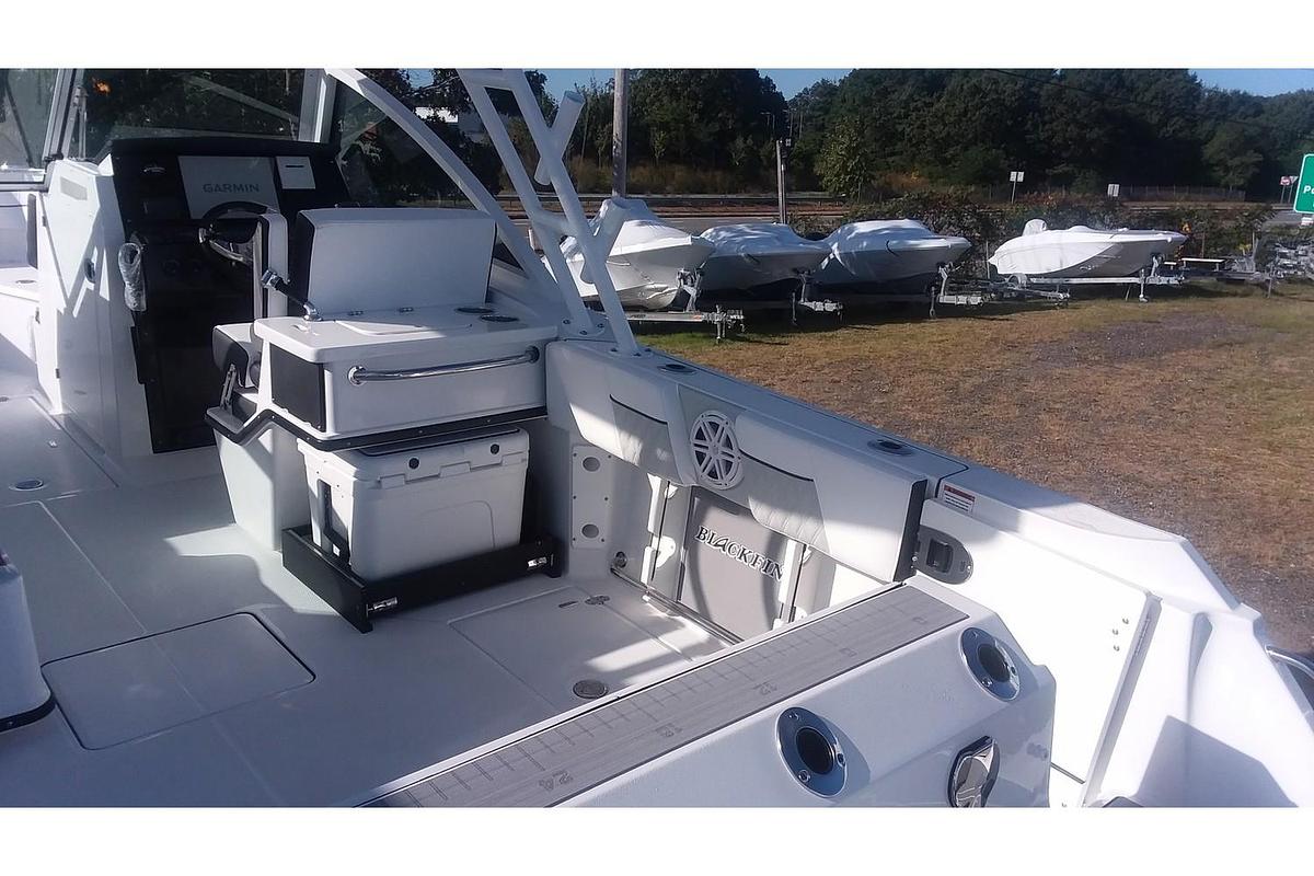 2024 Blackfin Boats 252 Dual Console
